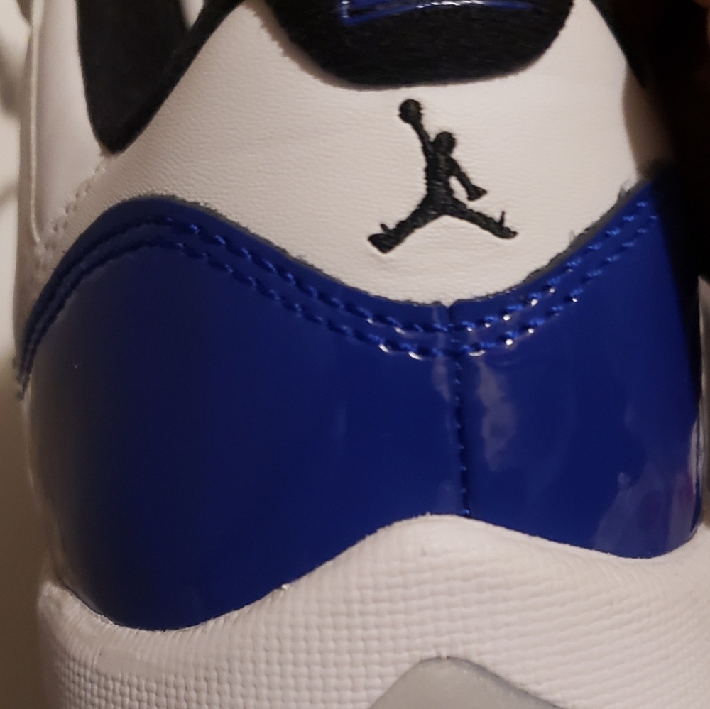 Retro 11's